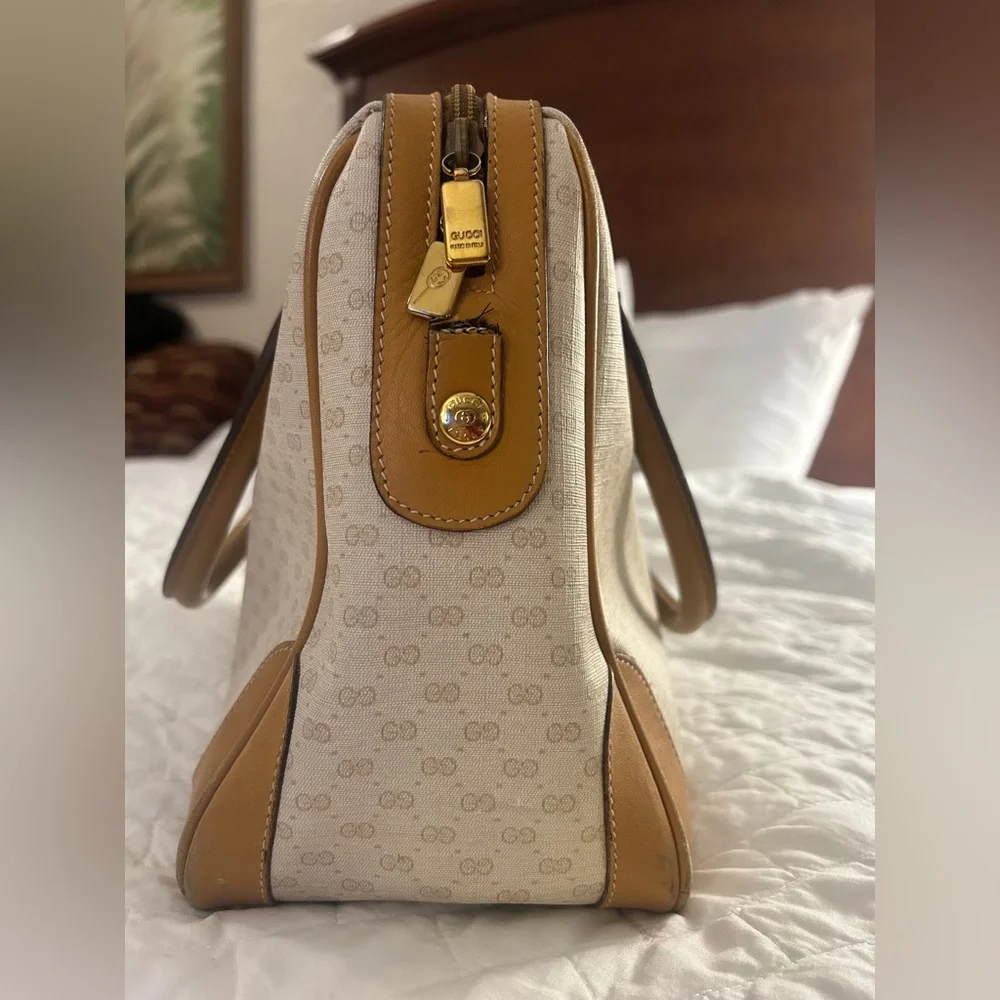 Gucci Beige and Tan Interior Handbag - Picture 4 of 12
